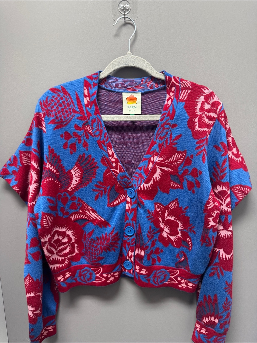 FARM Rio Blue & Red Floral V-Neck Button Cardigan Crop